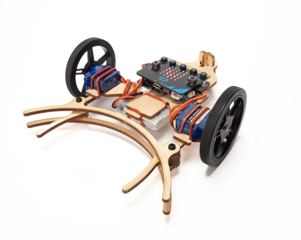 Wheel:bit – רובוט על גלגלים ל-micro:bit (סדרת WonderKit)